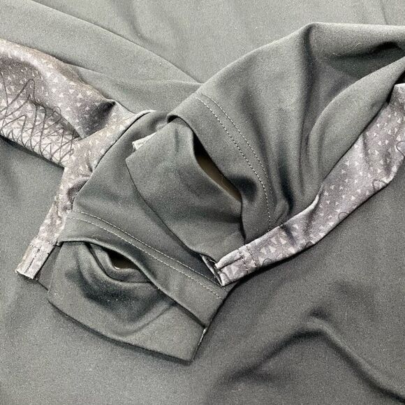 UMBRO 1/4 Zip Pullover - Picture 6 of 6